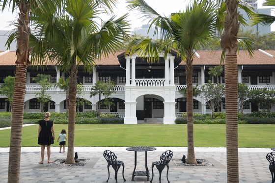 The New Raffles: A Look Inside One of the World’s Most Famous Hotels
