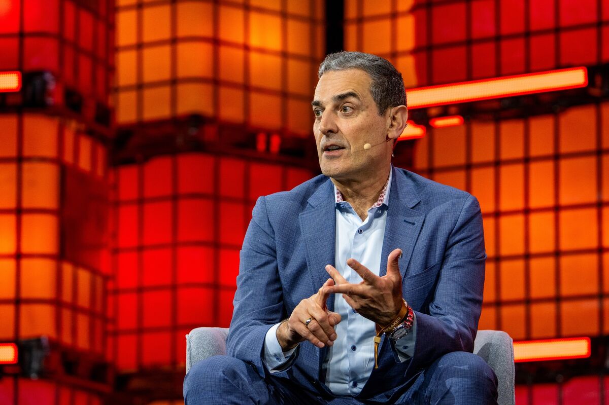 Bell CEO Says Canada’s AI Sovereignty a National Security Issue