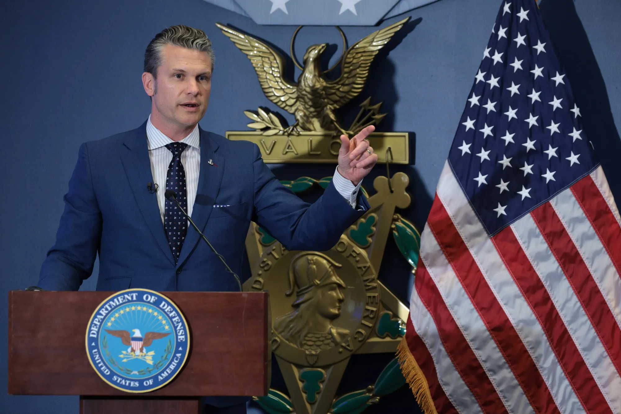 Hegseth Imposes Fresh Limits on Reporter Access to the Pentagon - Bloomberg