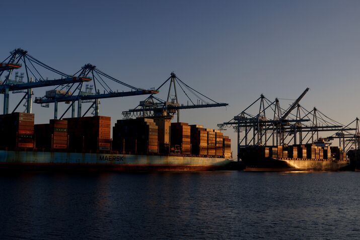 US Ends Tariff Exemption For Small Packages, Upending Global E-Commerce