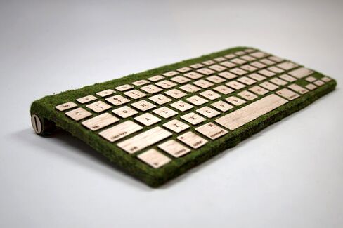 Office Upgrade: The Wooden Keyboard