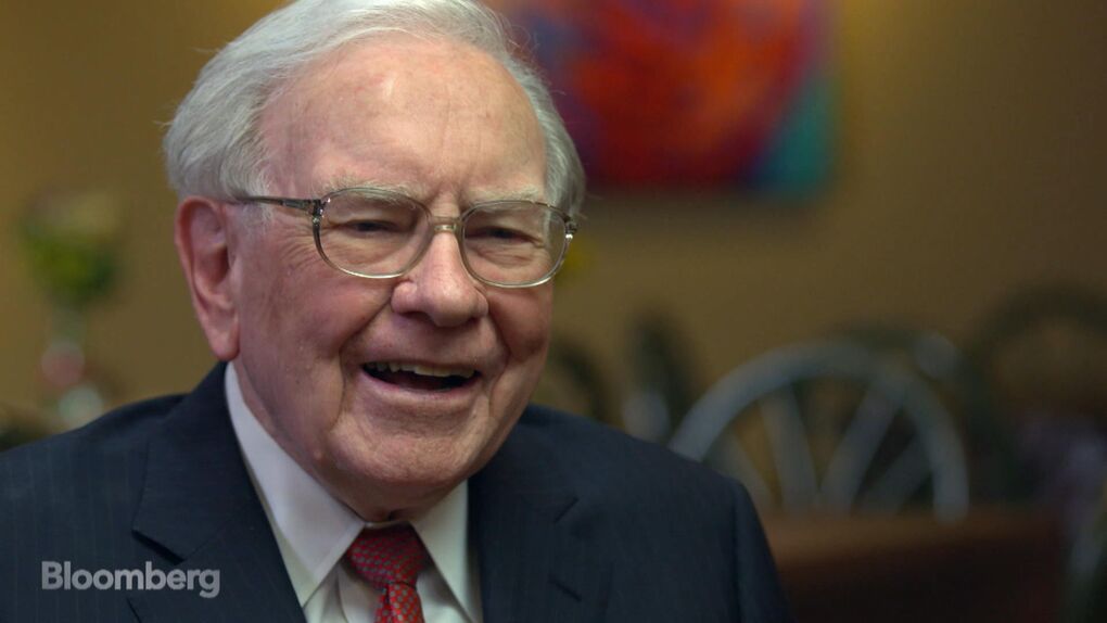 Buffett’s Cash Soars To Record As Operating Profit Edges Higher - Bloomberg