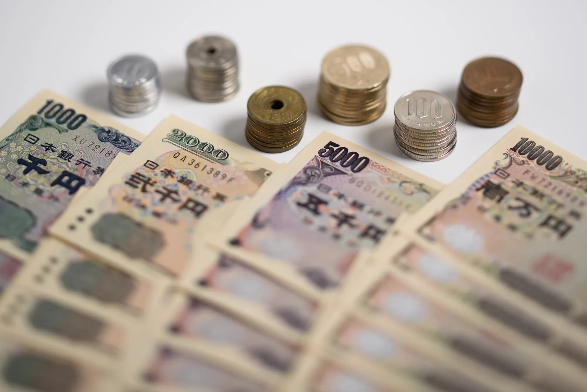 円高懸念は行き過ぎか－黒田総裁が注視する実質実効為替レートが示唆 - Bloomberg