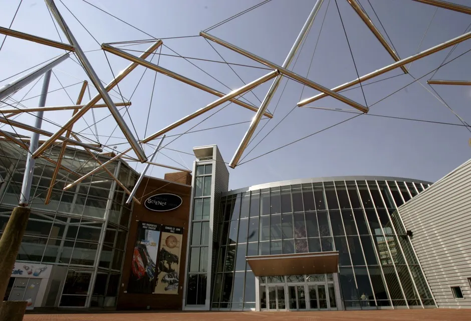 The Maryland Science Center in downtown Baltimore, which opened in 1976, was among the first of a wave of science-based attractions that appeared across a wide range of American cities at the end of the 20th century.