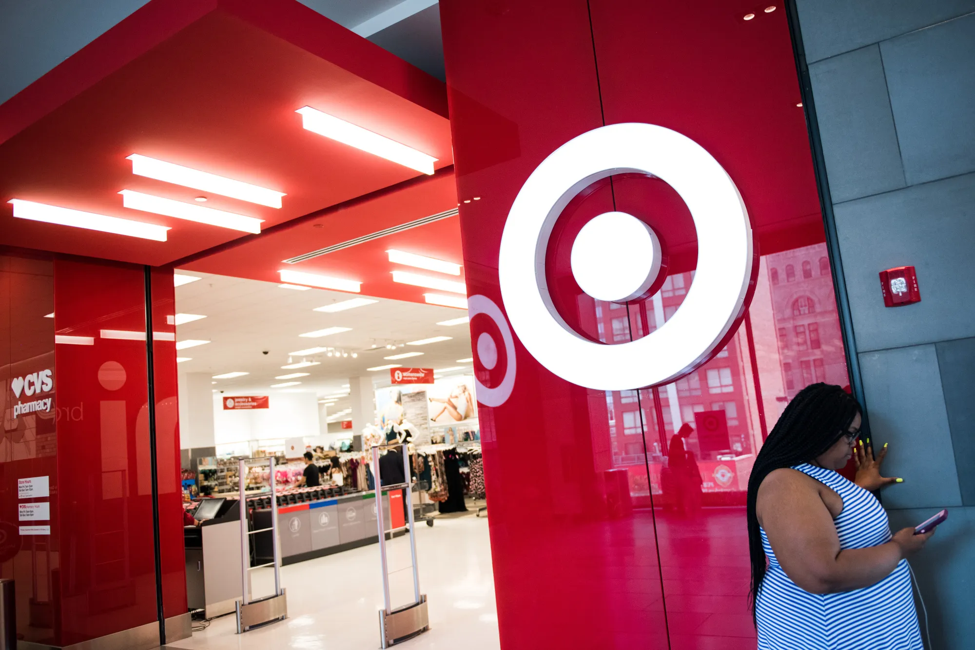 Shoppers Inside City Point And Dekalb Market Hall Ahead Of Consumer Comfort
