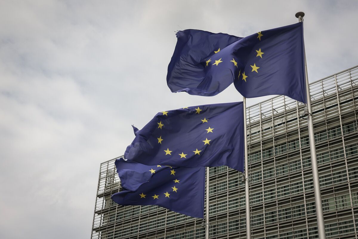 Thuế quan của Trump: EU và Mỹ sẽ có cuộc điện đàm về thương mại vào thứ Sáu