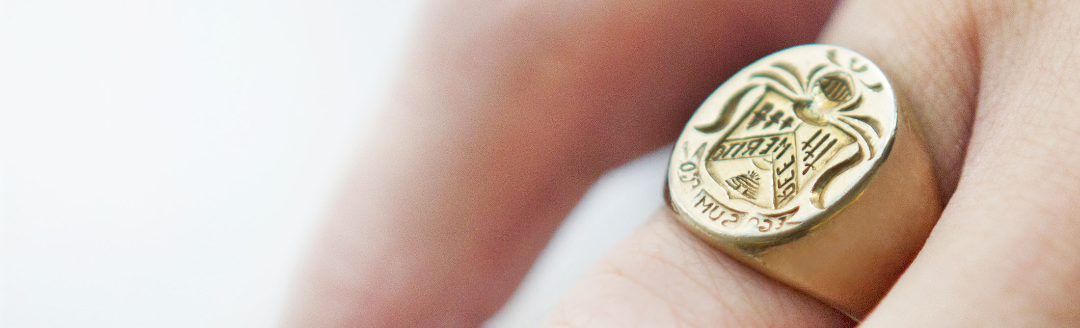 Everything You Need To Know About Wearing A Signet Ring Bloomberg