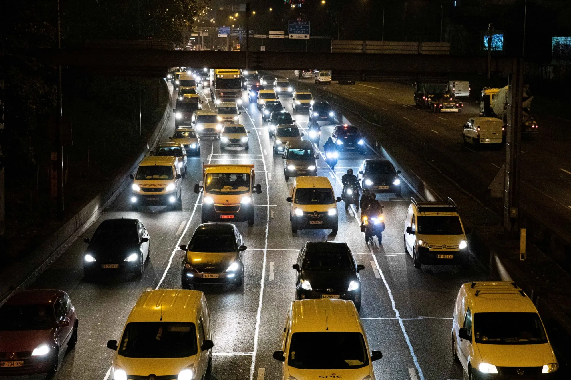 Heavy traffic on the Boulevard Périphérique&nbsp;&nbsp;is a familiar sight in Paris. But perhaps not for long.&nbsp;