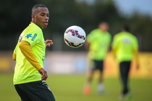 Brazil's Robinho eyes the ball during a training session in Viamao, Brazil on June 11, 2015 in preparation for the upcoming Copa America 2015 to be held in Chile from June 11 to July 4.