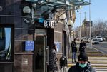A VTB Bank branch&nbsp;in Moscow on Feb. 28.