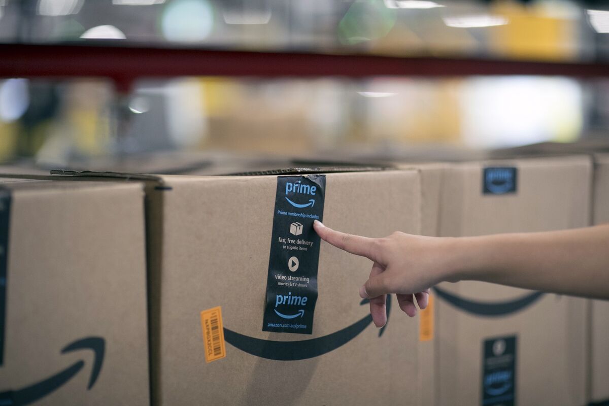 Amazon Hires Covariant Founders for Warehouse Automation