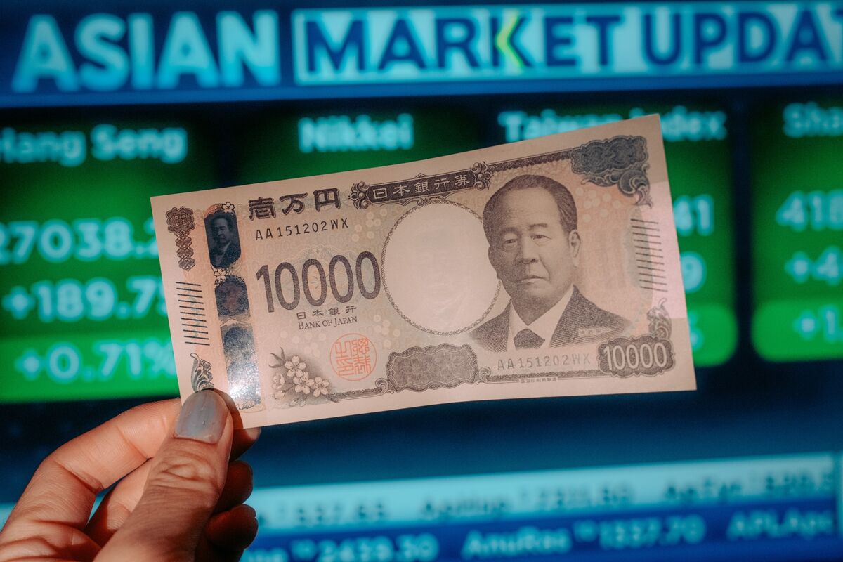 円が対ドル159円台、年初来安値に接近－介入のハードル高いの声 - Bloomberg