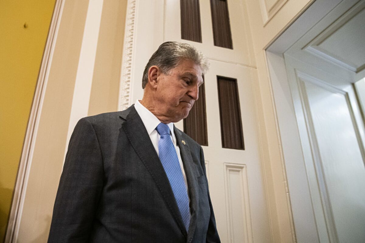 Manchin’s Energy-Permit Plan Can Still Be Salvaged