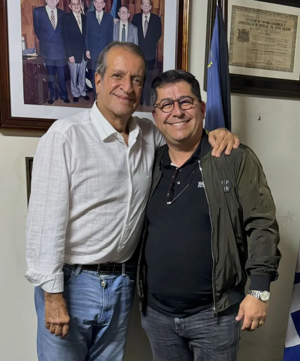 Fintechs lavam dinheiro do tráfico para a maior quadrilha criminosa do  Brasil - Bloomberg