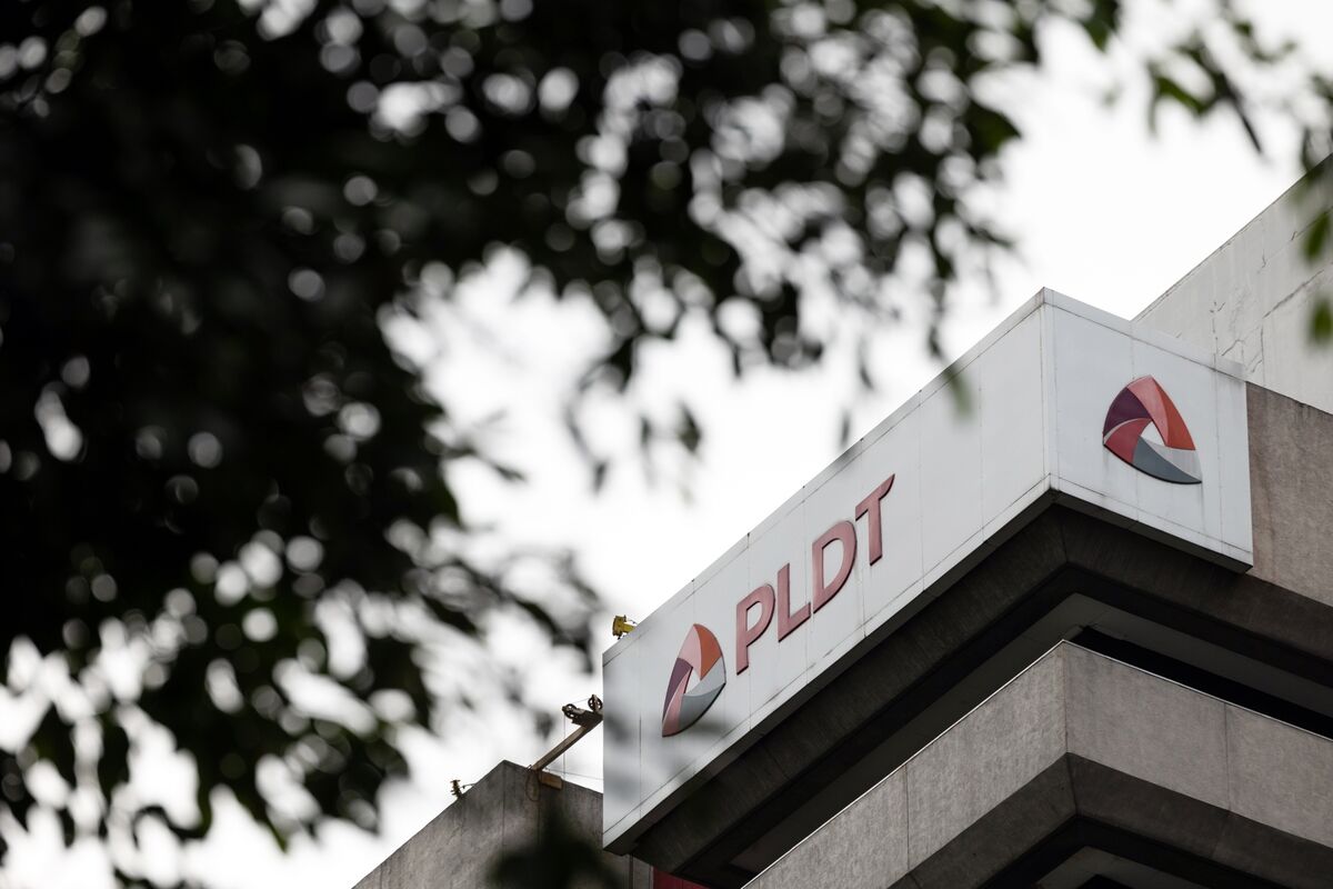 PLDT Seeks US and Philippine Listings for Fintech Unit Maya