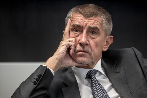 Czech Billionaire's Ruling Plan Shows Cracks Over Cabinet Lineup