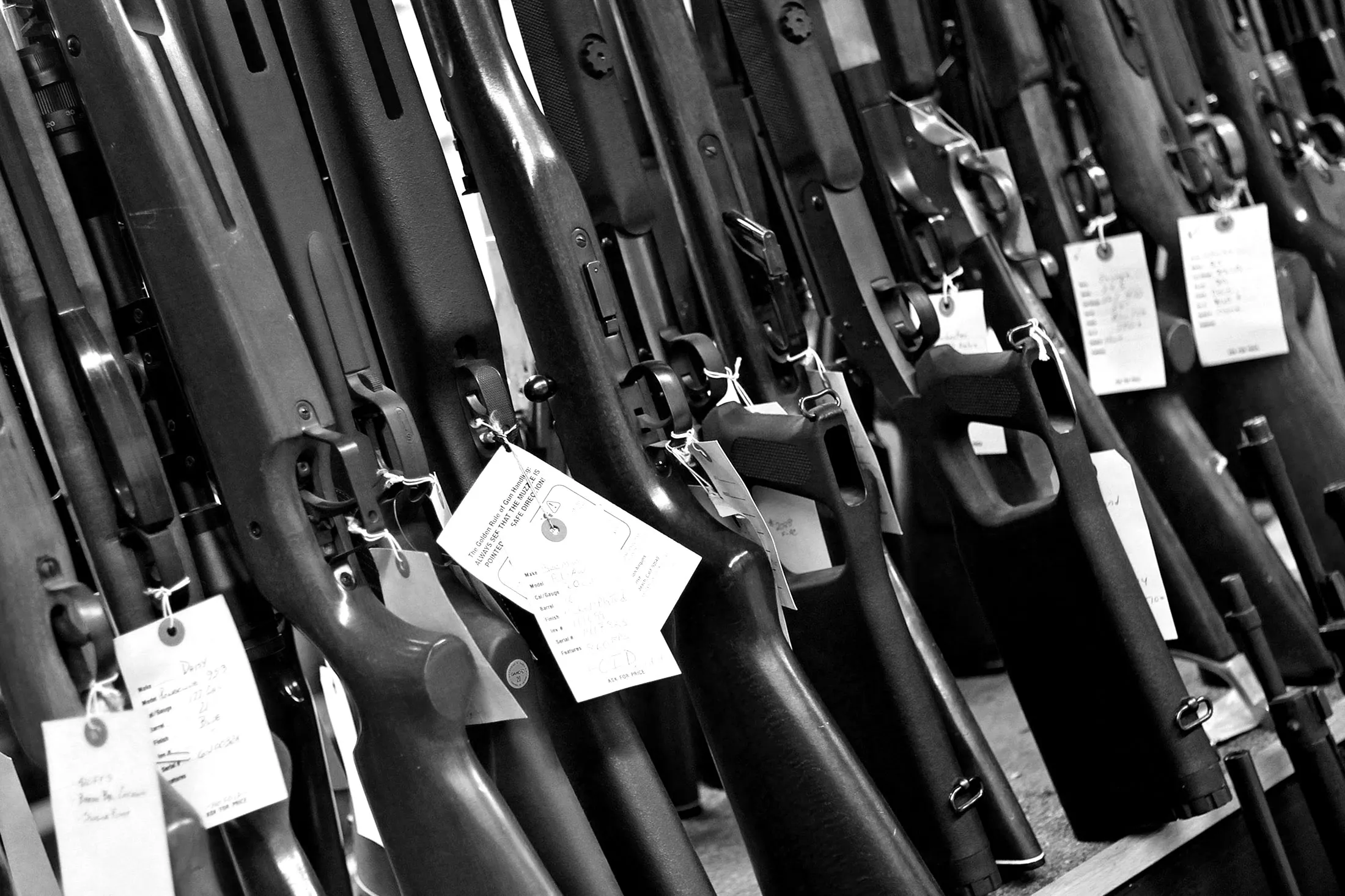 Inside Article 2 Gun Range As Illinois Ends Last-in-Nation Ban on Carrying Concealed Guns 