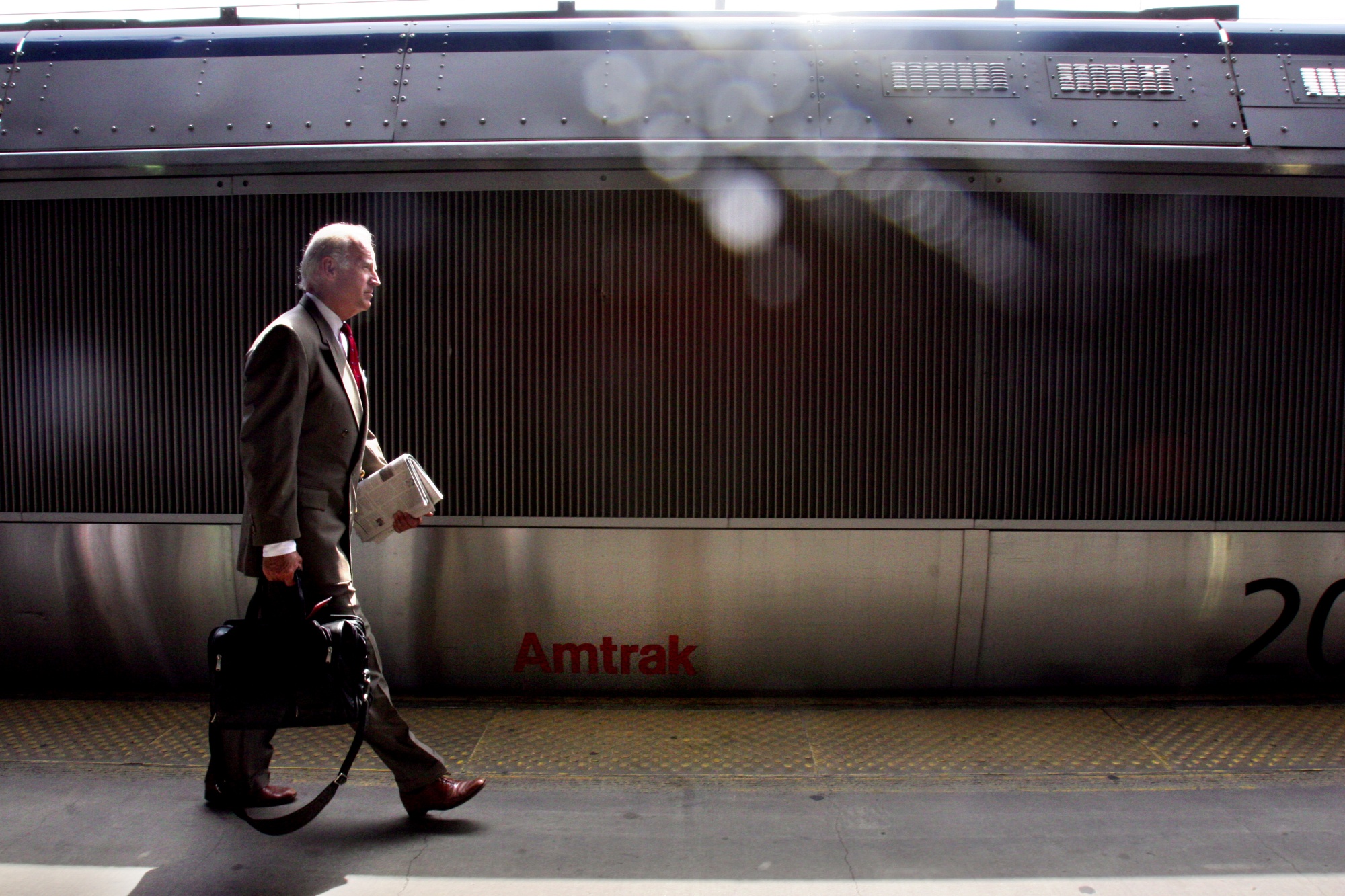 This New Line of Bags Is a Commuter's Dream - Brit + Co