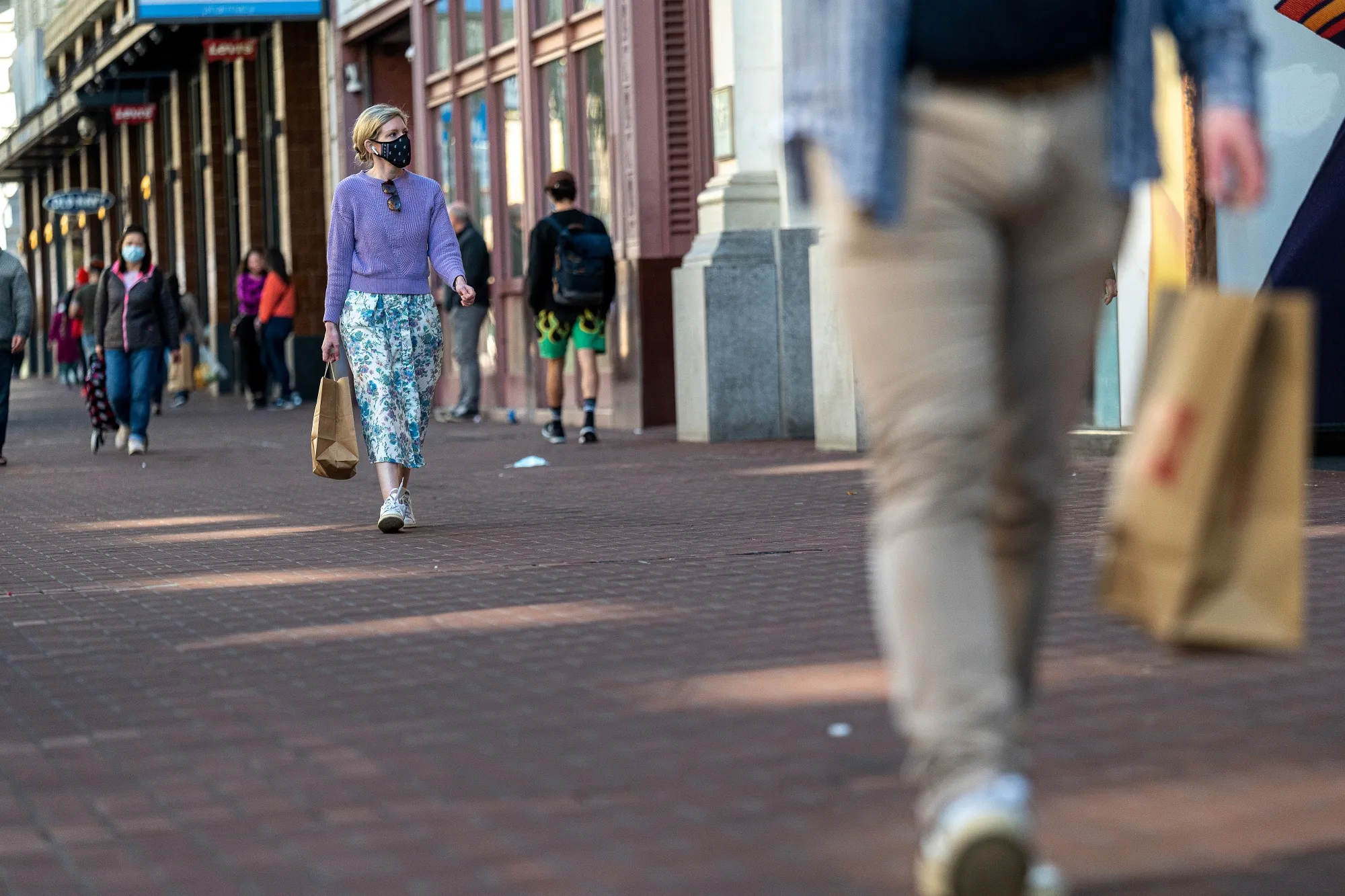 U.S. Consumer Spending Tops Forecasts Even As Inflation Jumps