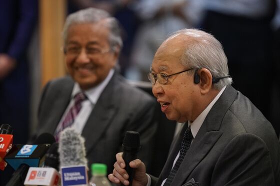 Here Are the Contenders to Become Malaysia’s Next Prime Minister