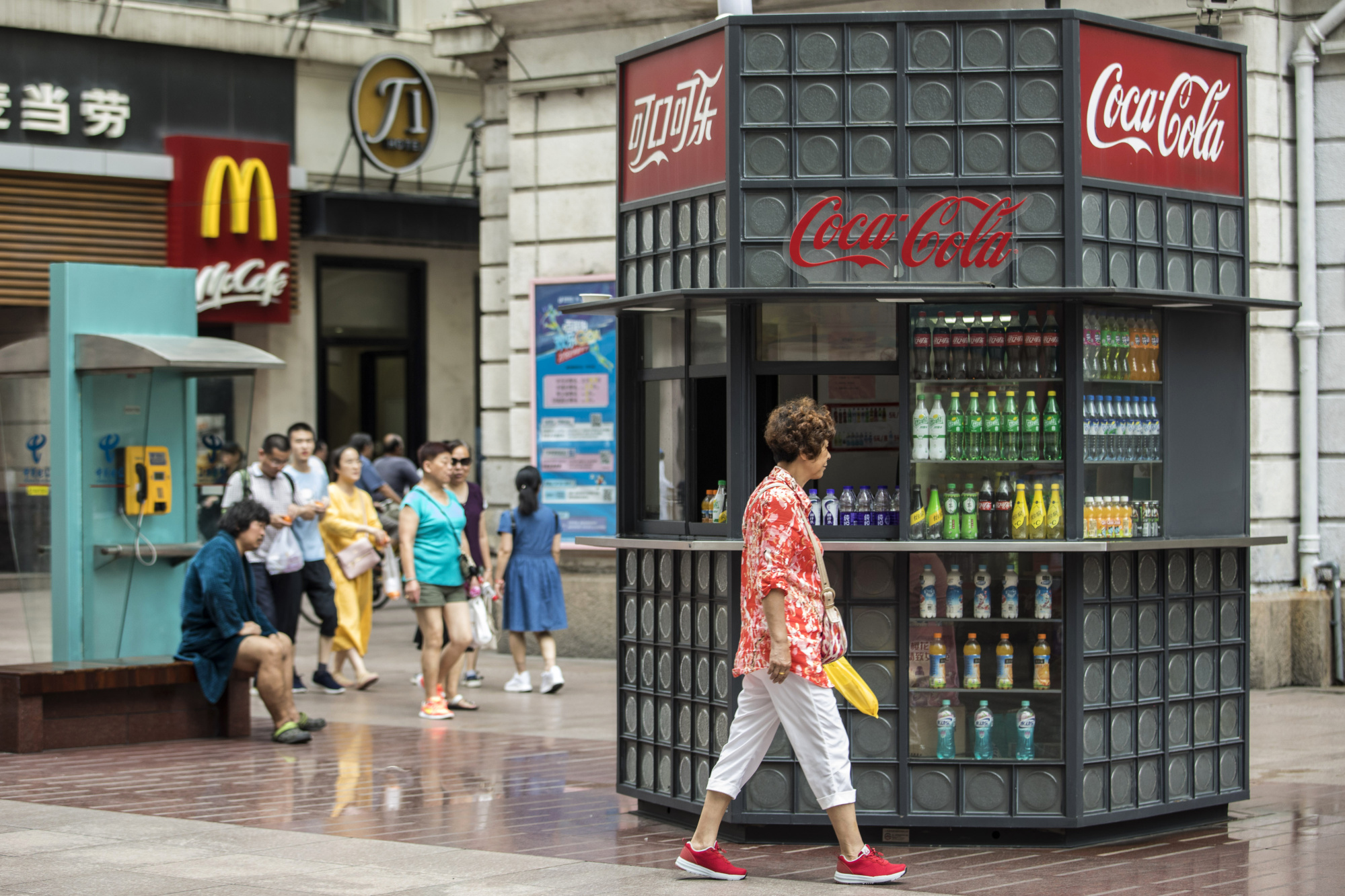 Coca-Cola lifts forecasts as earnings sparkle on higher prices, steady  demand