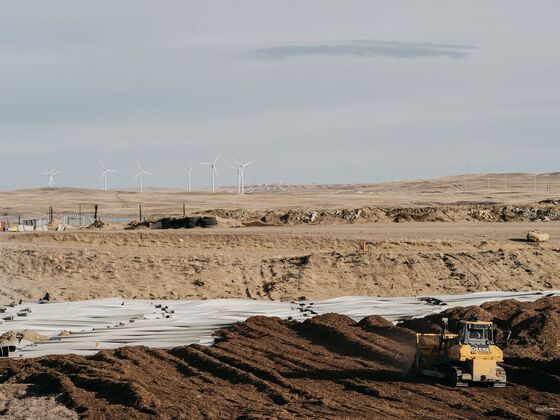 Wind Turbine Blades Can’t Be Recycled, So They’re Piling Up in Landfills