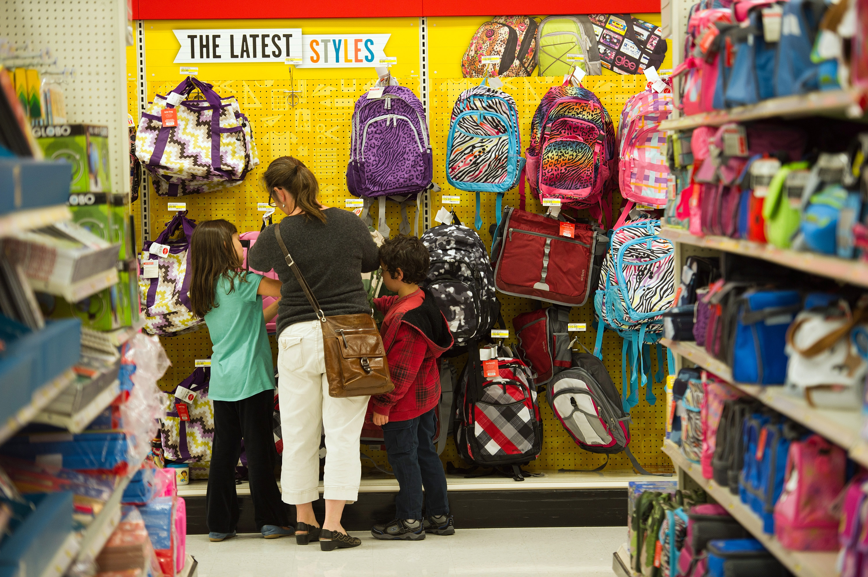 School shop. Back to School магазин. Into School магазин. School shopping. Shopping for School.