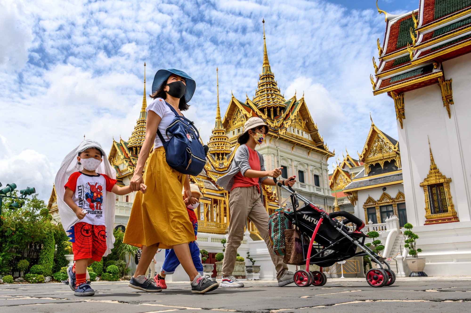 Thailand Aims to Turn Away From Mass Tourism, Target the Wealthy - Bloomberg