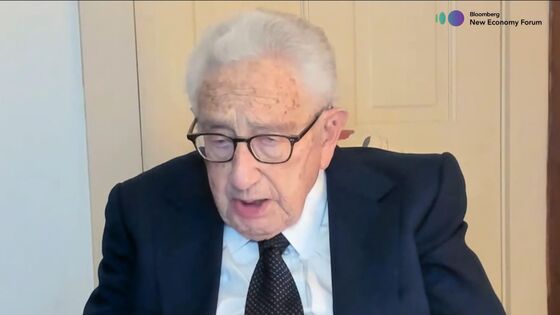 Kissinger Warns Biden of U.S.-China Catastrophe on Scale of WWI