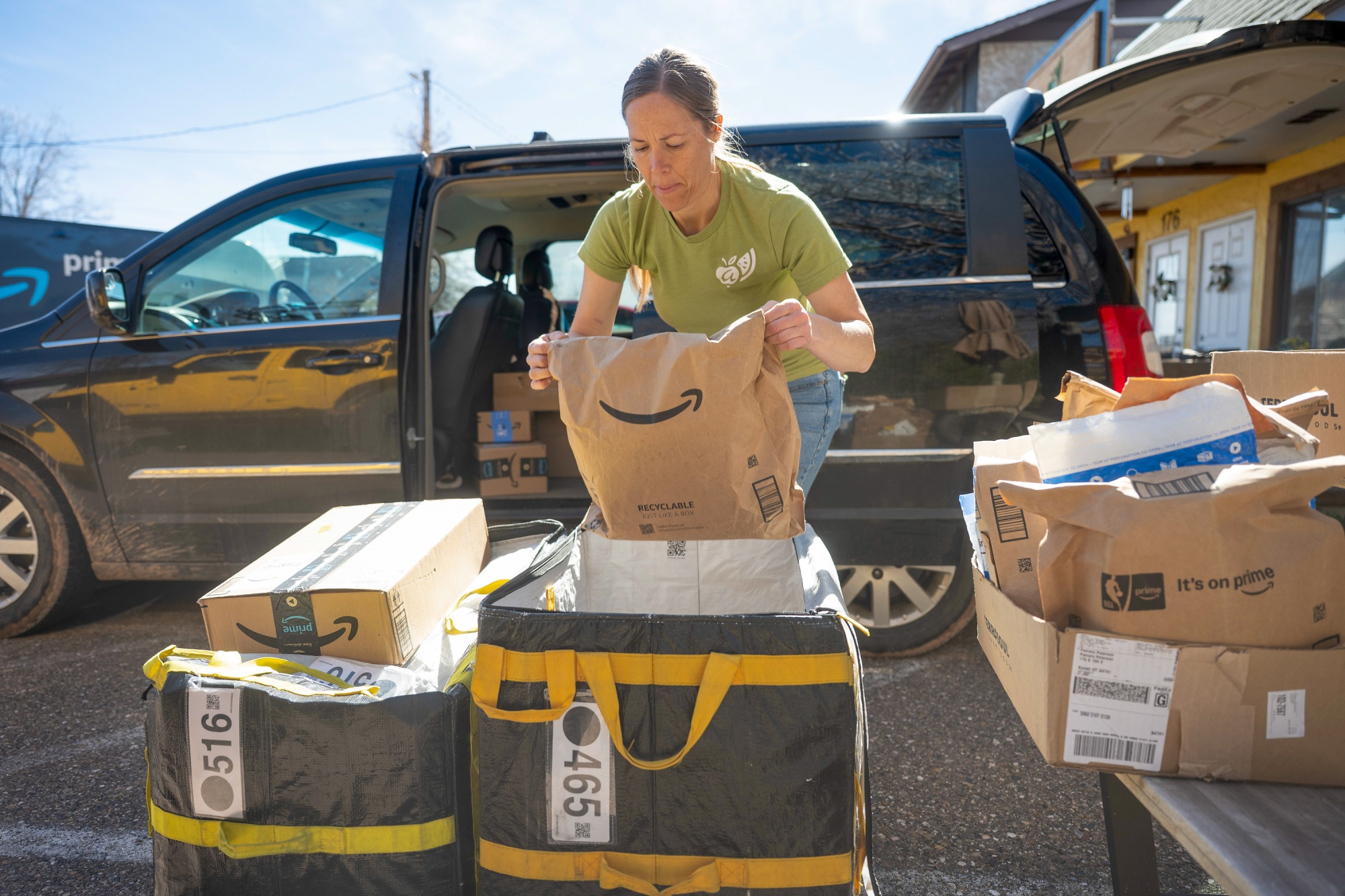 A look at Amazon's major push into rural US areas, including building 24-hour delivery distribution centers in recent years, encroaching on Walmart's territory (Bloomberg)