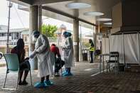 Covid-19 Testing As South African Mutation Causes Global Vaccine Worry