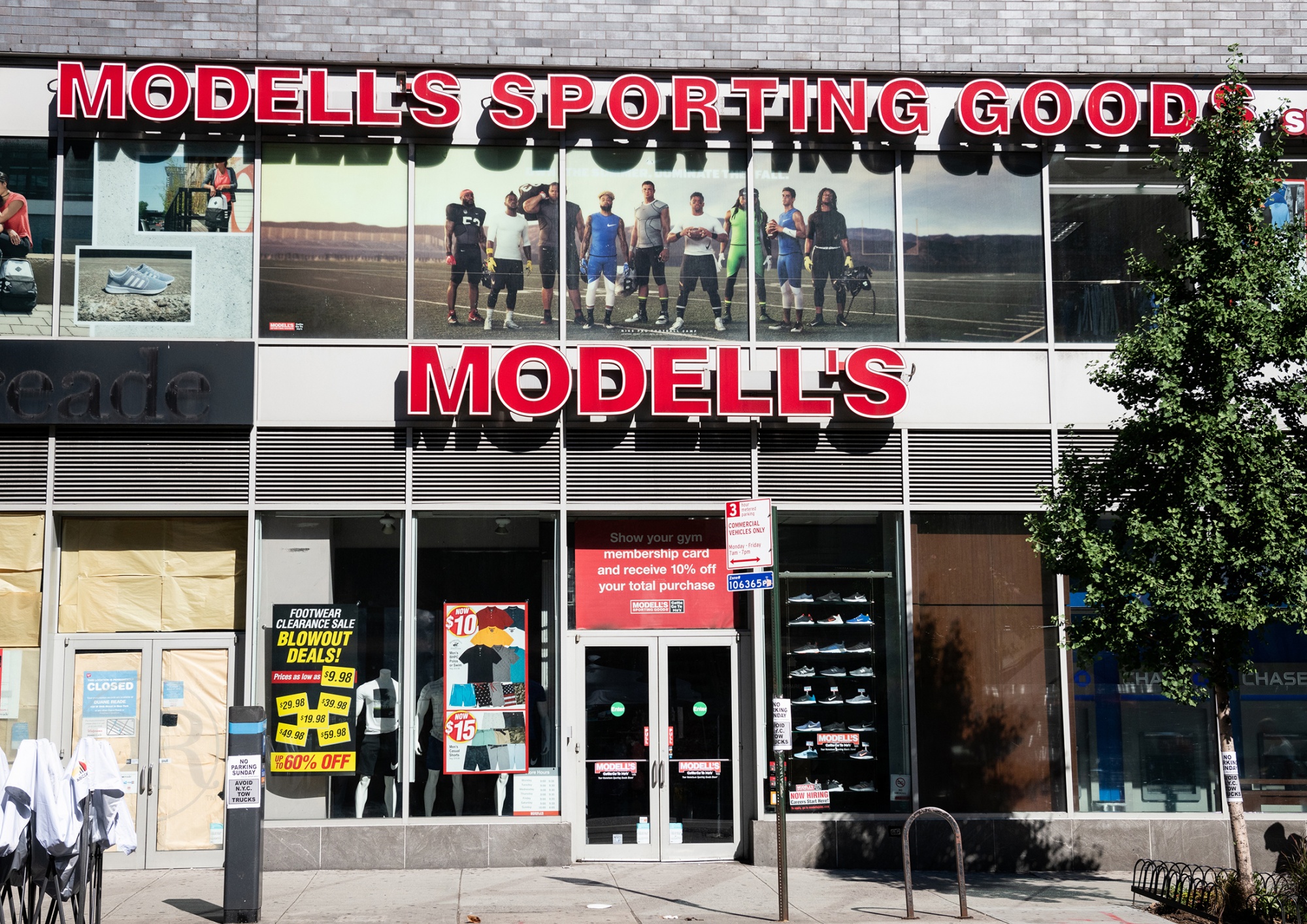Modell's Struggles to Keep Family Sporting-Goods Empire Alive