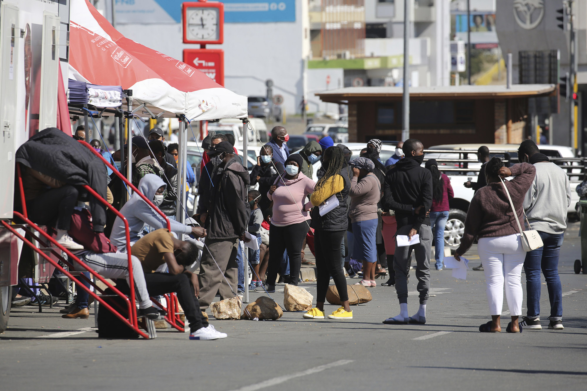 Why car crash deaths have surged during COVID-19 pandemic - Los