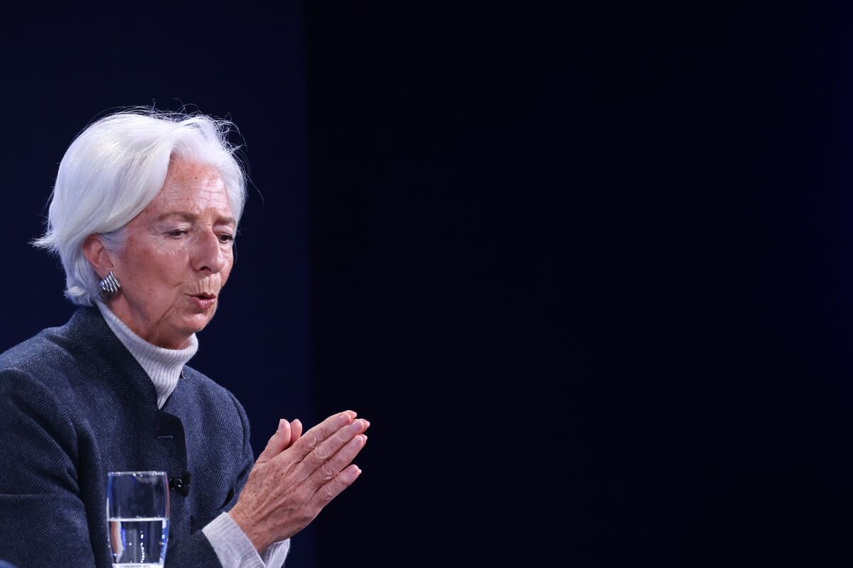 
                            Lutnick’s Davos Speech Was ‘Just Too Much,’ Lagarde Tells WSJ