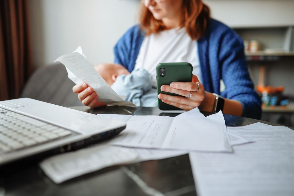 More Americans Dip Into Their 401(k) Savings for Emergency Funds