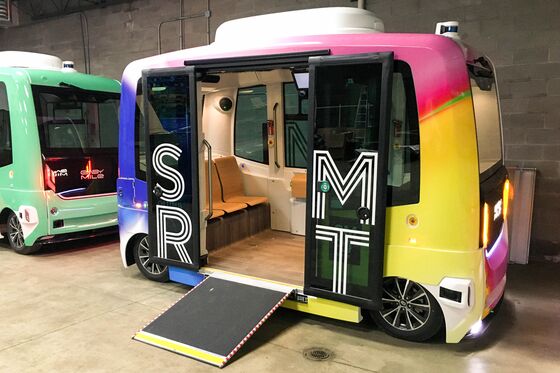 Self-Driving Mass Transit Arrives on American Streets