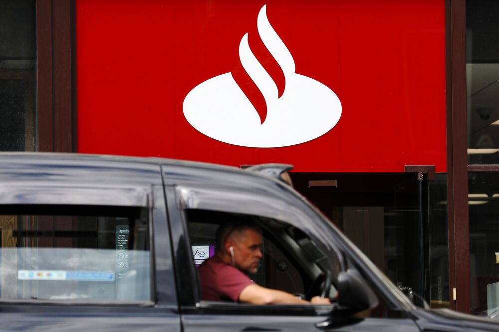 Santander To Take 1 7 Billion Charge On Troubled U K Unit Bloomberg