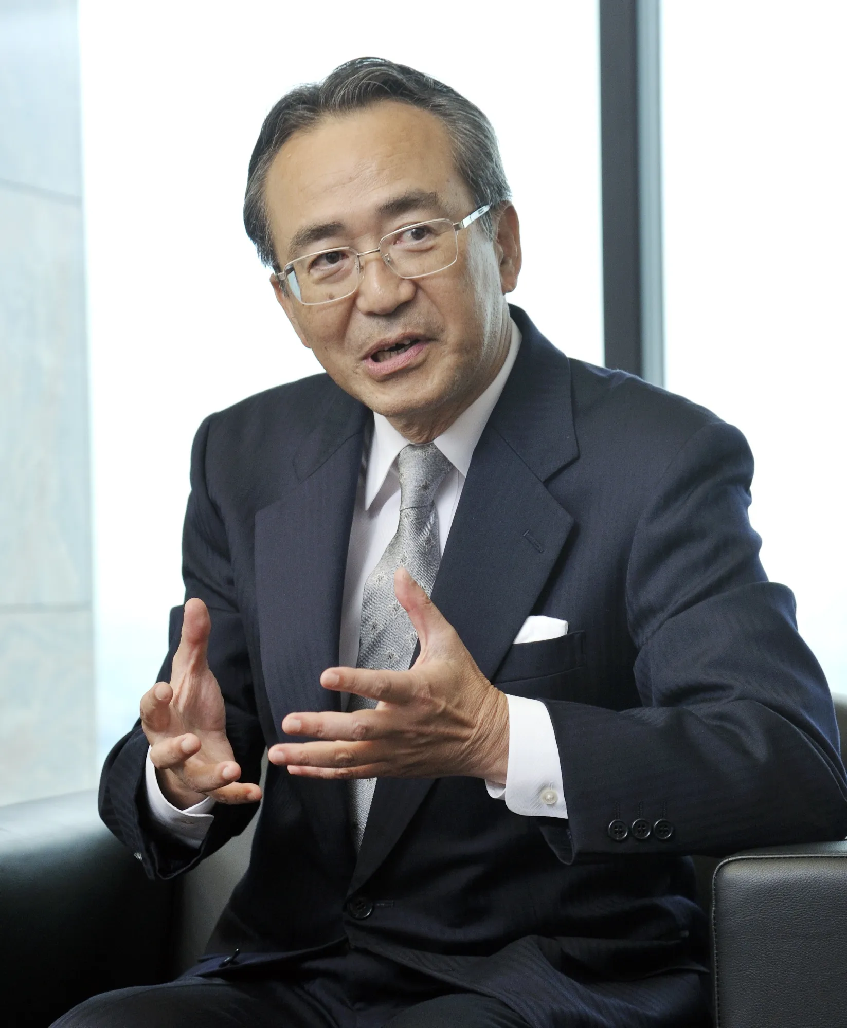 Kenichi Kawamura