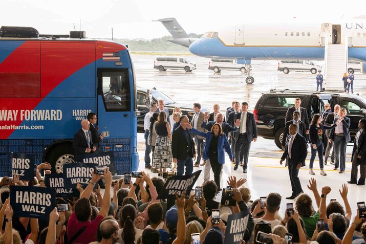 Vice President Harris And Governor Walz Kick Off Western Pennsylvania Bus Tour