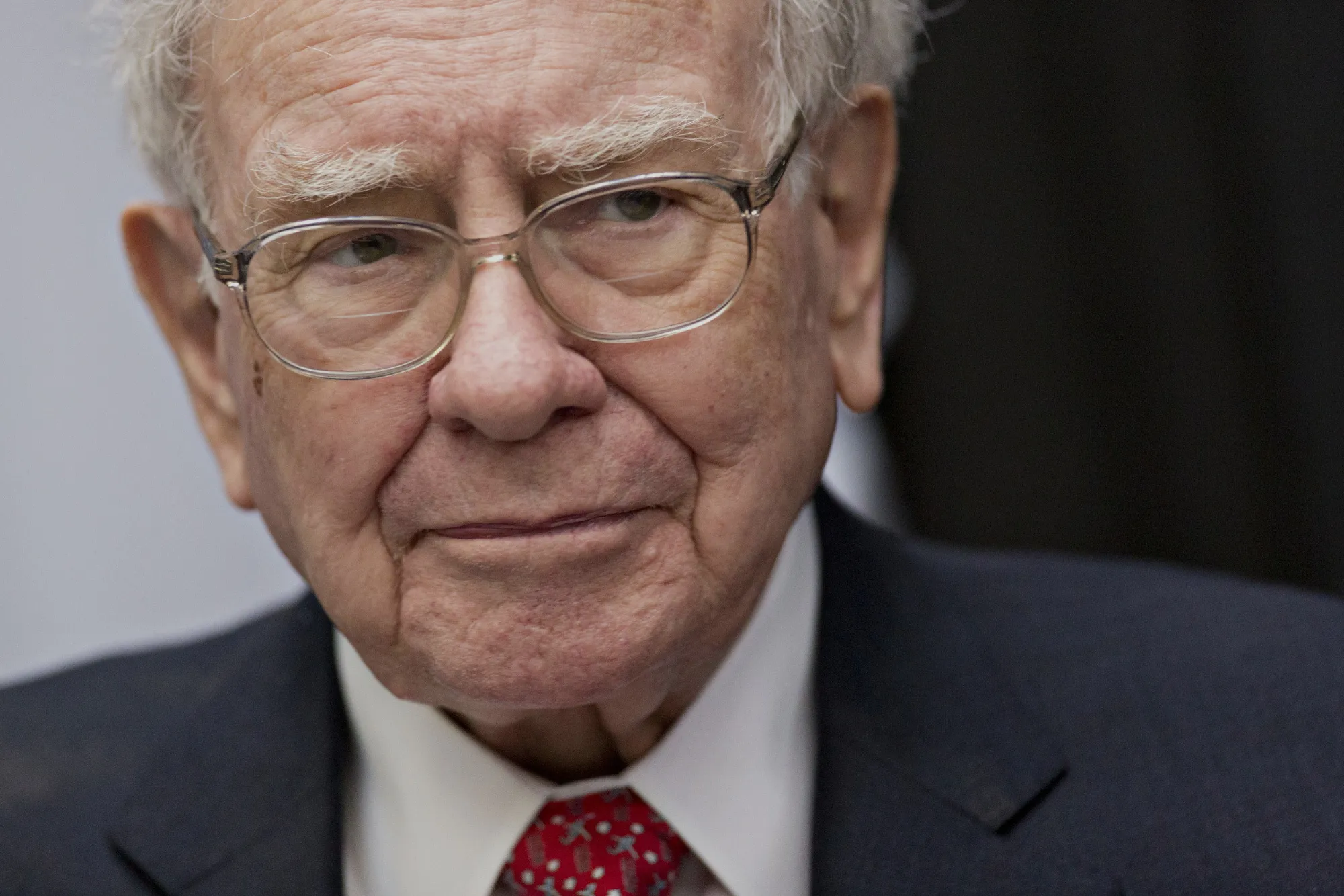 Berkshire Hathaway (BRK?A) Lifts Stake in Sirius XM (SIRI) Bloomberg