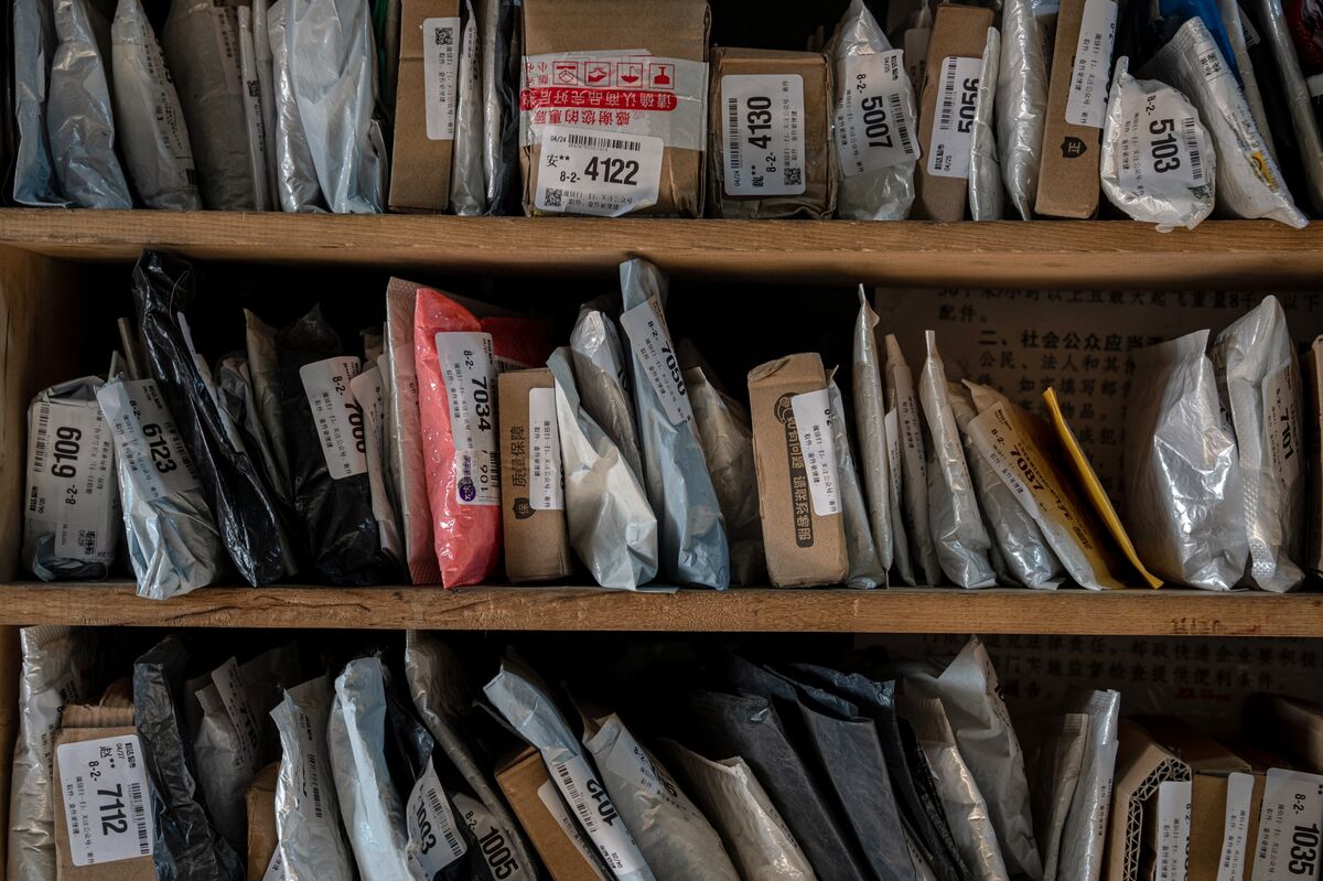 ⚫️ BLOOMBERG: Tasse più elevate sui piccoli pacchi dall'Unione Europea per ridurre le spedizioni dalla Cina