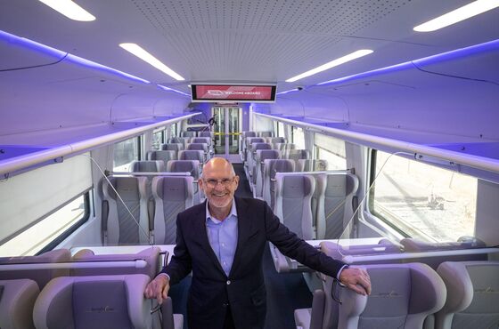 Will a Fast Train to Vegas Lure Road Trippers From Their Cars?