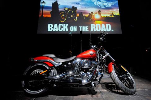 With Beer Deal, Harley-Davidson Rides the High Life