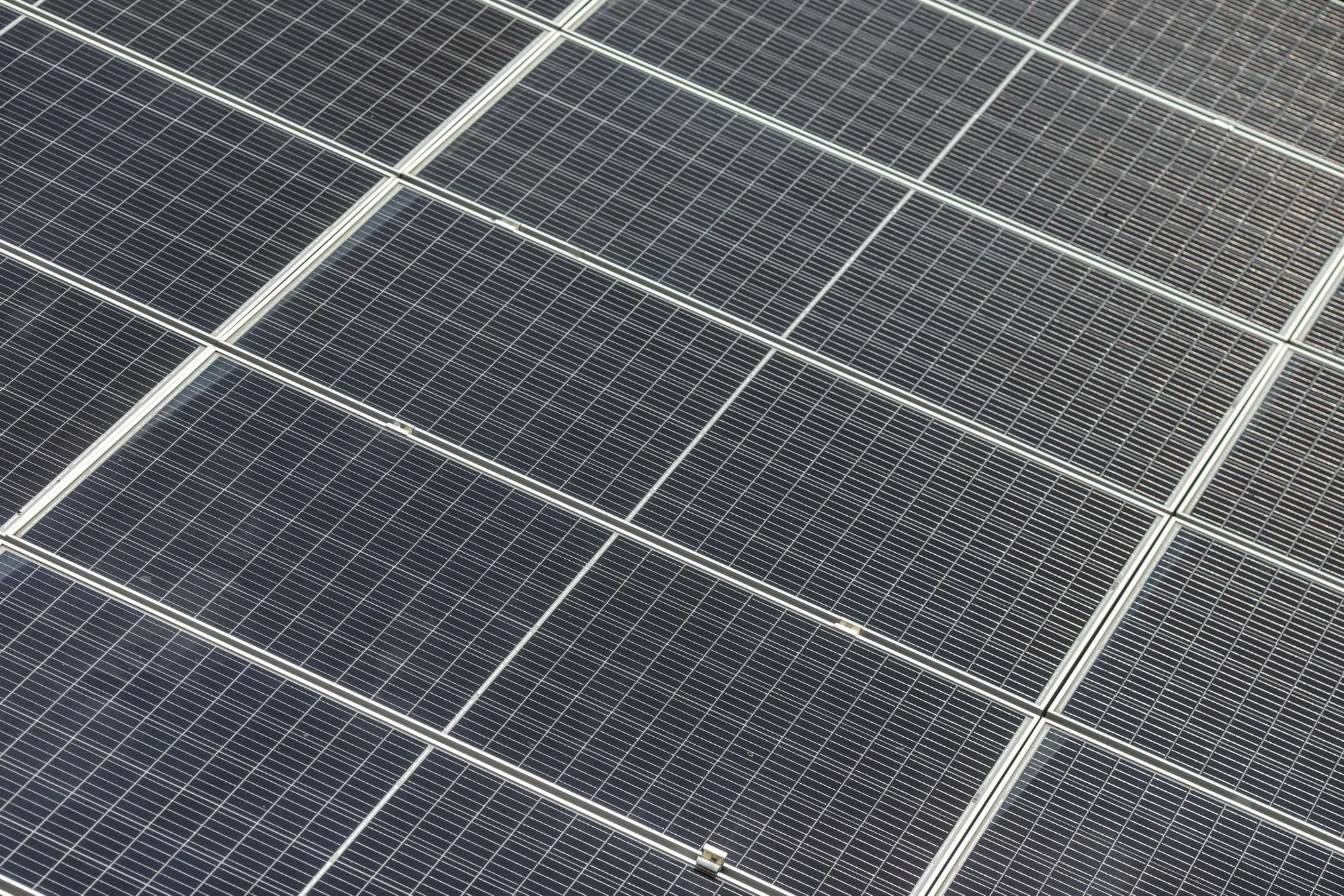 Rooftop Solar Farm atop a Residential Building in Bengaluru