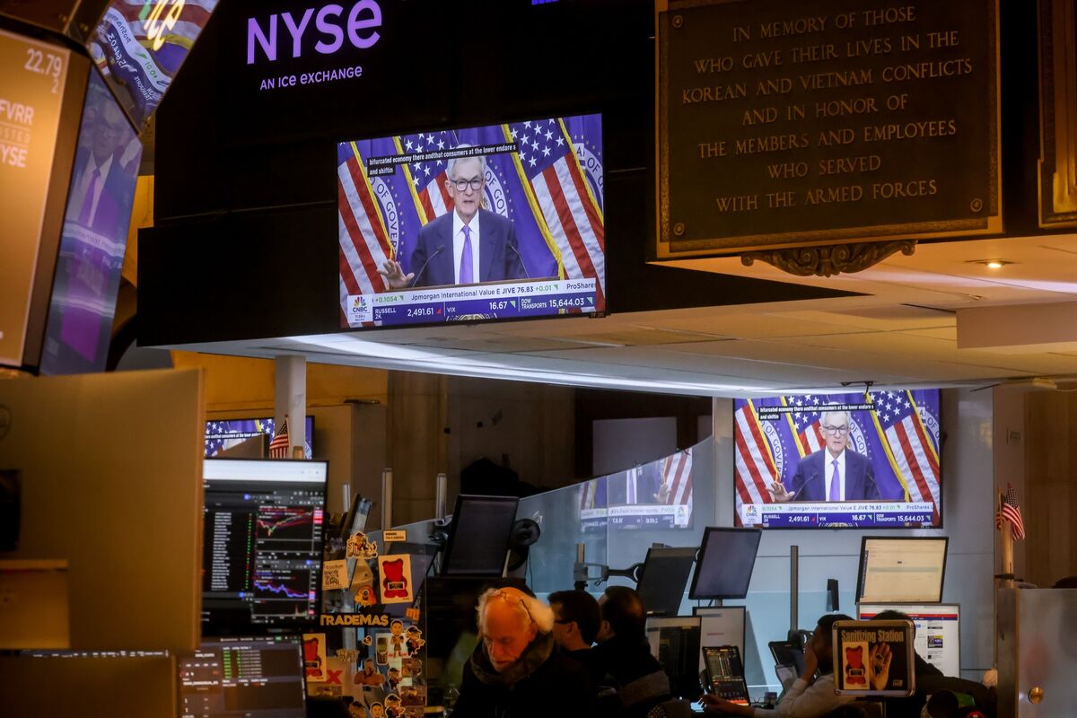 Traders Crowd Into Fed Futures Targeting a December Rate Cut