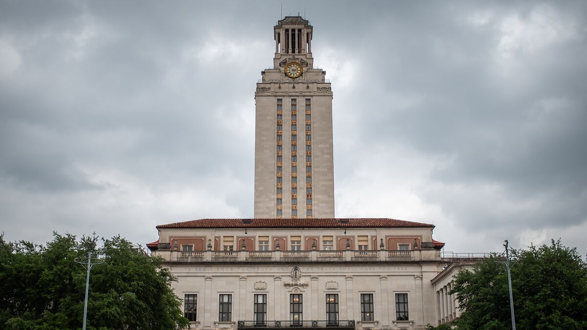 University of Texas Boosts Two Loan Programs 43% to $2.5 Billion