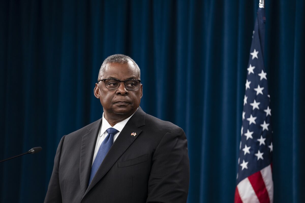 US Defense Chief Austin Returns to Work at Pentagon After Prostate-Cancer Surgery