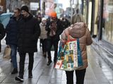 Holiday Shopping In Montreal As CPI Rises