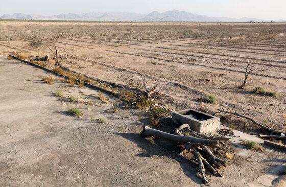 Inside the Deadly Water Crisis Threatening Iran’s Leadership