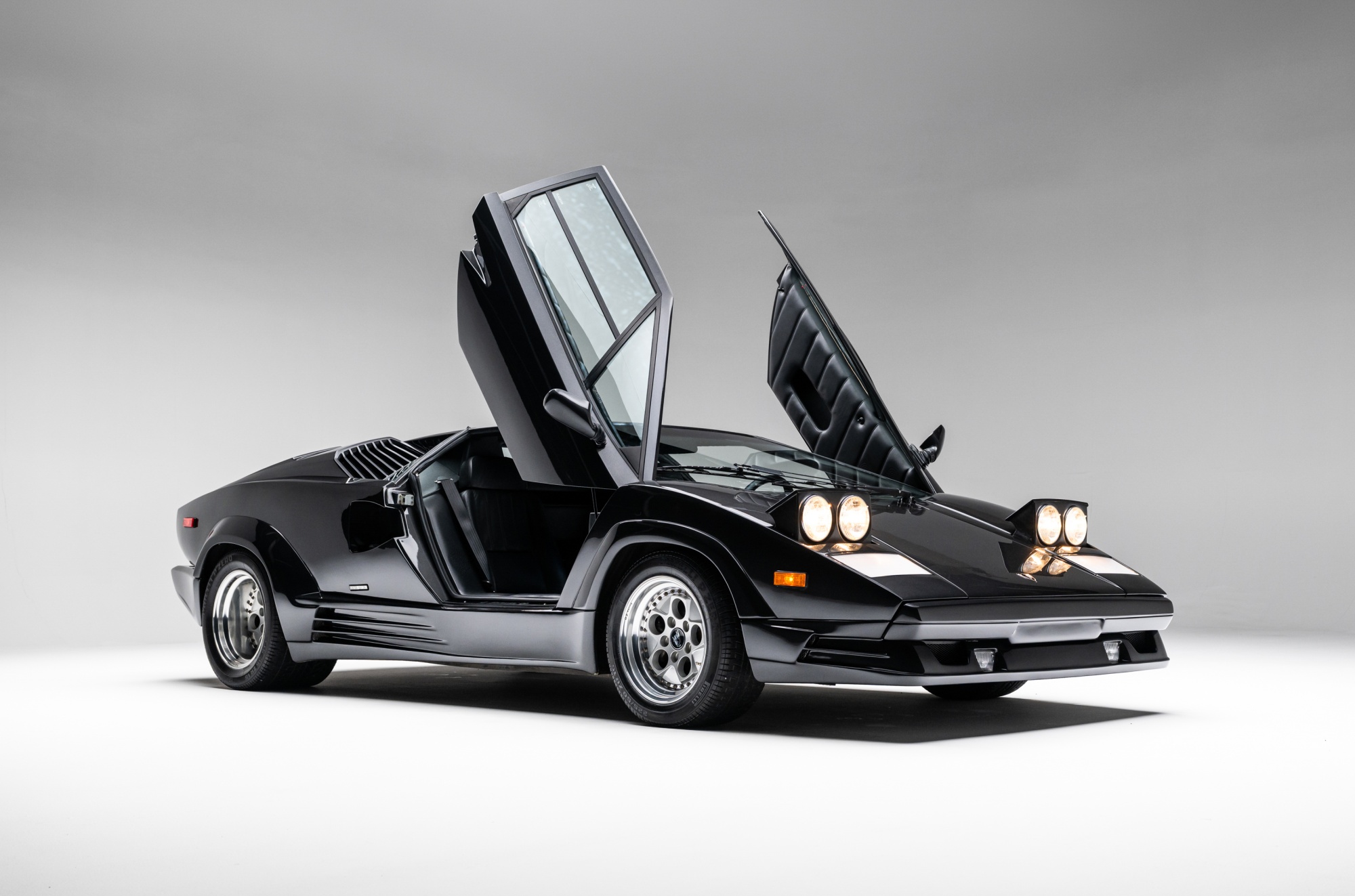 Lamborghini Countach 25th Anniversary. Photographer: Motive Archives/Courtesy of Broad Arrow Auctions